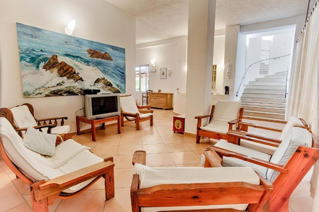 Hotel Al Faro Spiaggia La Cinta Santeodoro Сан-Теодоро Екстер'єр фото