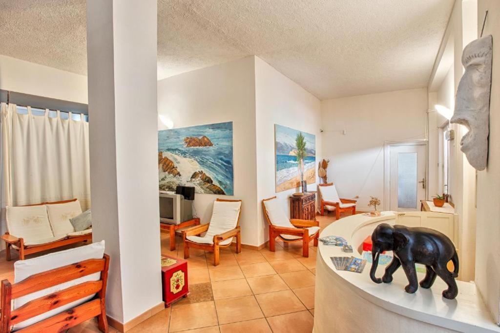 Hotel Al Faro Spiaggia La Cinta Santeodoro Сан-Теодоро Екстер'єр фото