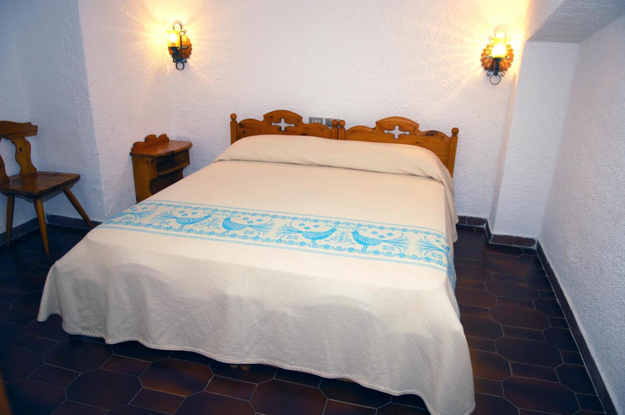 Hotel Al Faro Spiaggia La Cinta Santeodoro Сан-Теодоро Екстер'єр фото